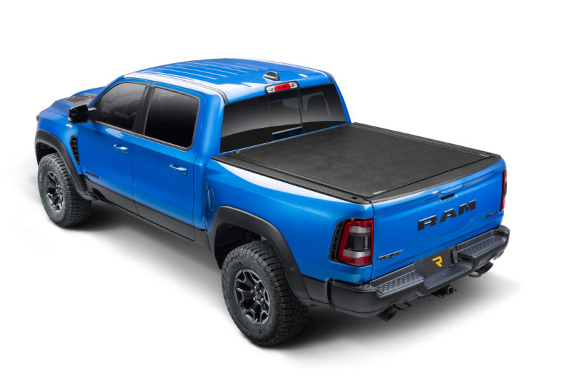 BAK 2022+ Toyota Tundra 5.5ft Bed Revolver X2 Bed Cover