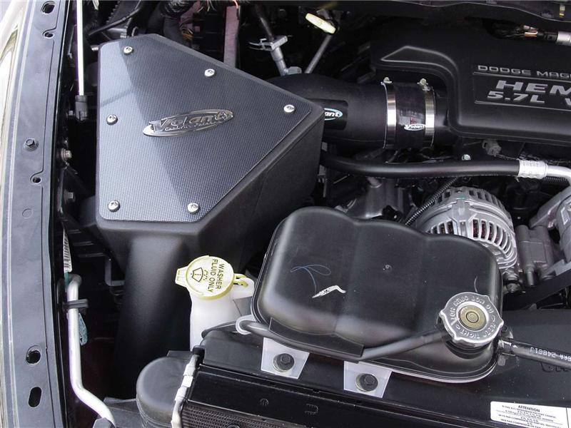 Volant 03-08 Dodge Ram 1500 / 2500 / 3500 5.7 V8 PowerCore Closed Box Air Intake System