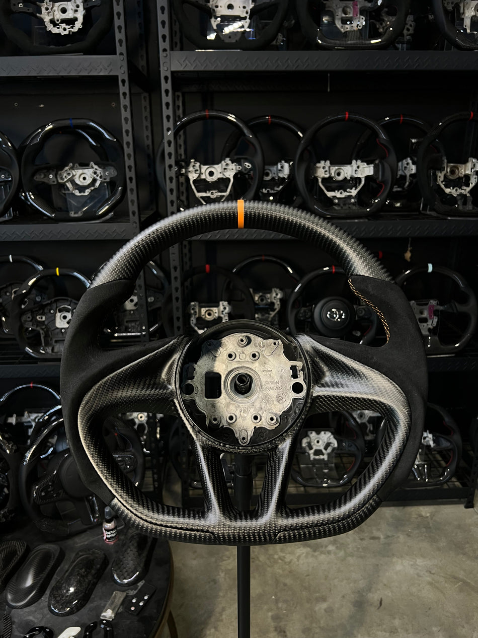 [Media/Test] McLaren Super Sport - Sport - Matte Carbon - Alcantara - Orange Stitching - Orange Stripe (Damaged)