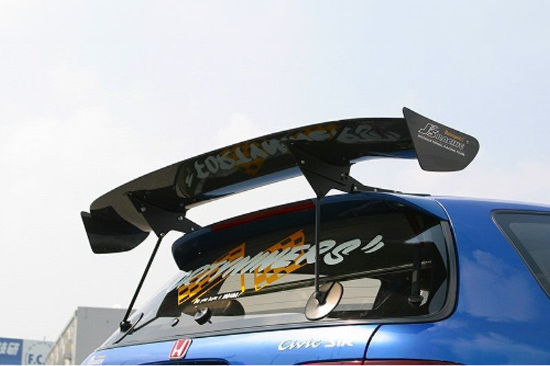 J's Racing 3D GT Wing (Type 1 / Wet Carbon / 1350mm) - Honda Civic EG Hatchback 92-95