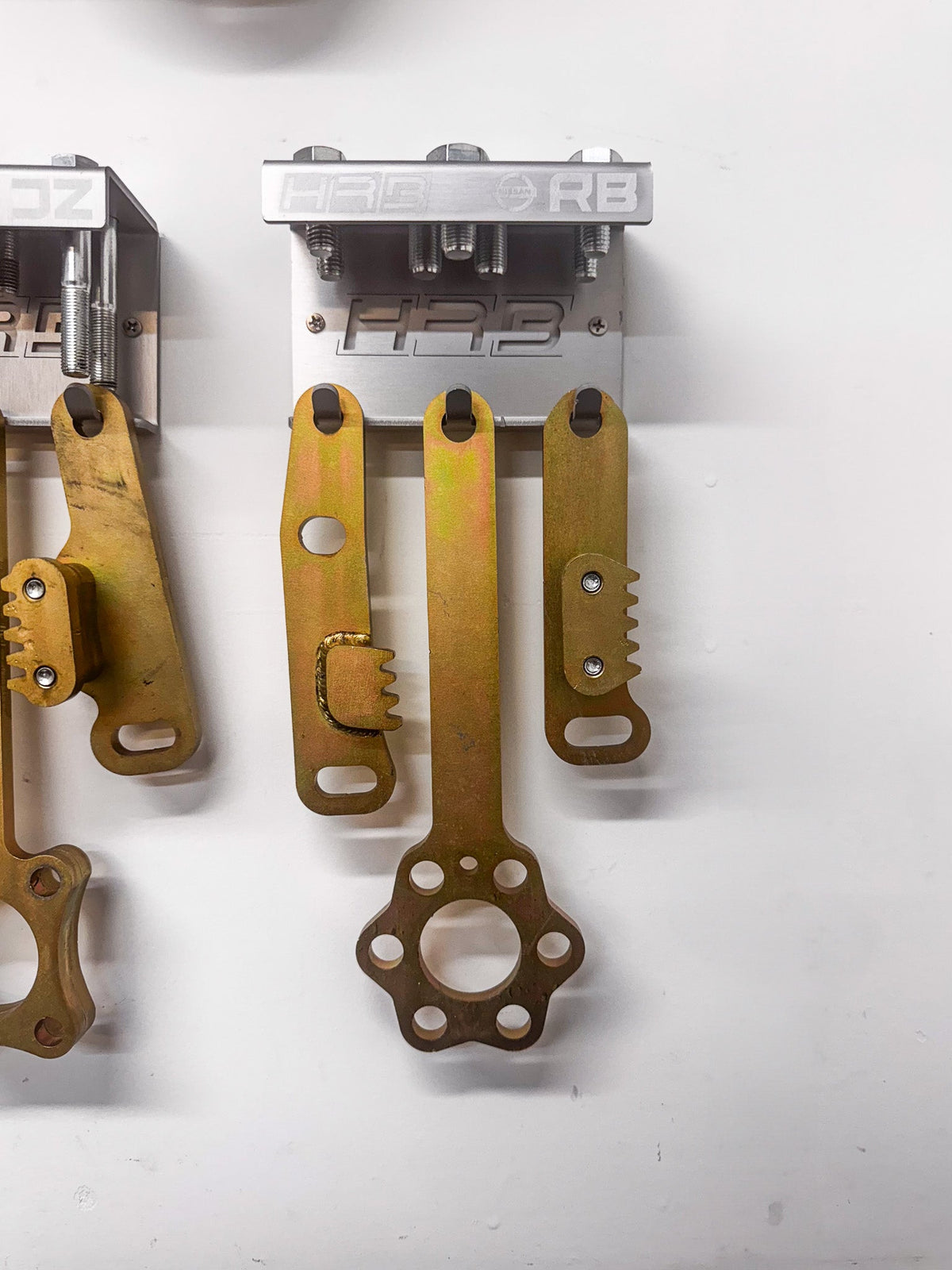 HRB Nissan RB engine crank lock up - wall mount