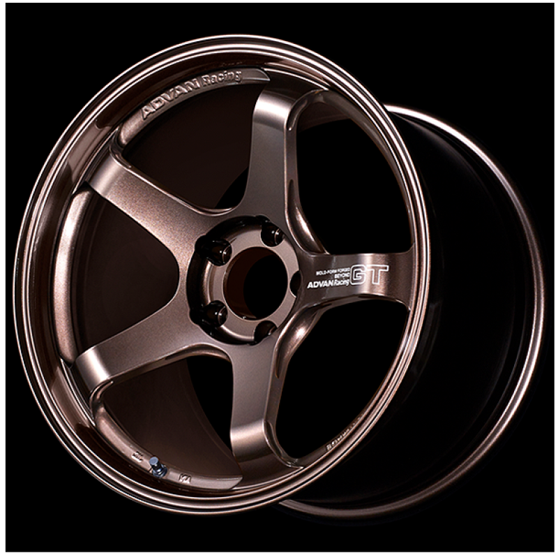 Advan GT Beyond 18x10 +15 5x114.3 Racing White Wheel